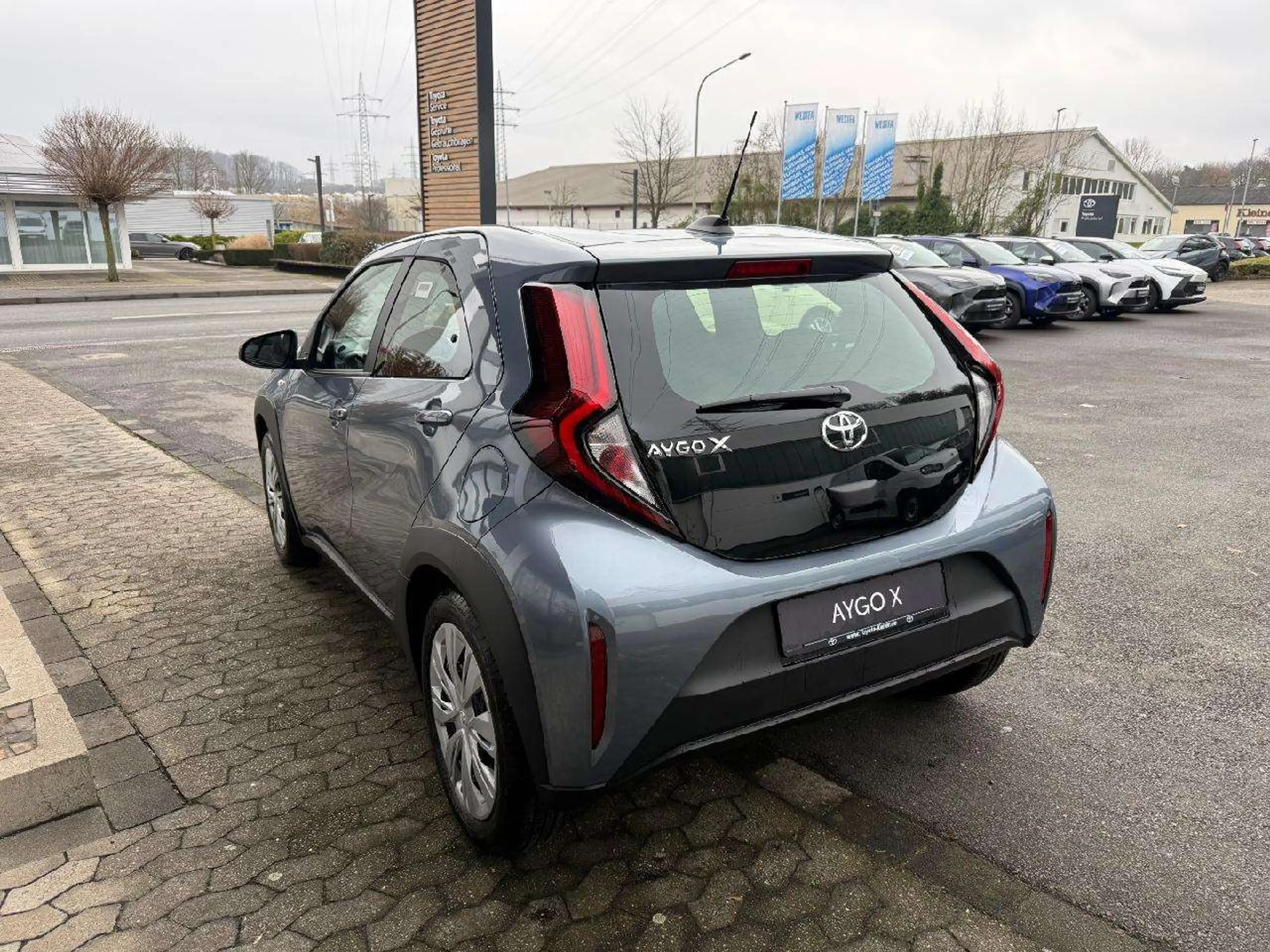 Toyota Aygo X 1.0 L BUSINESS EDITION 5 M/T ACC Kam. PDC — photo 3