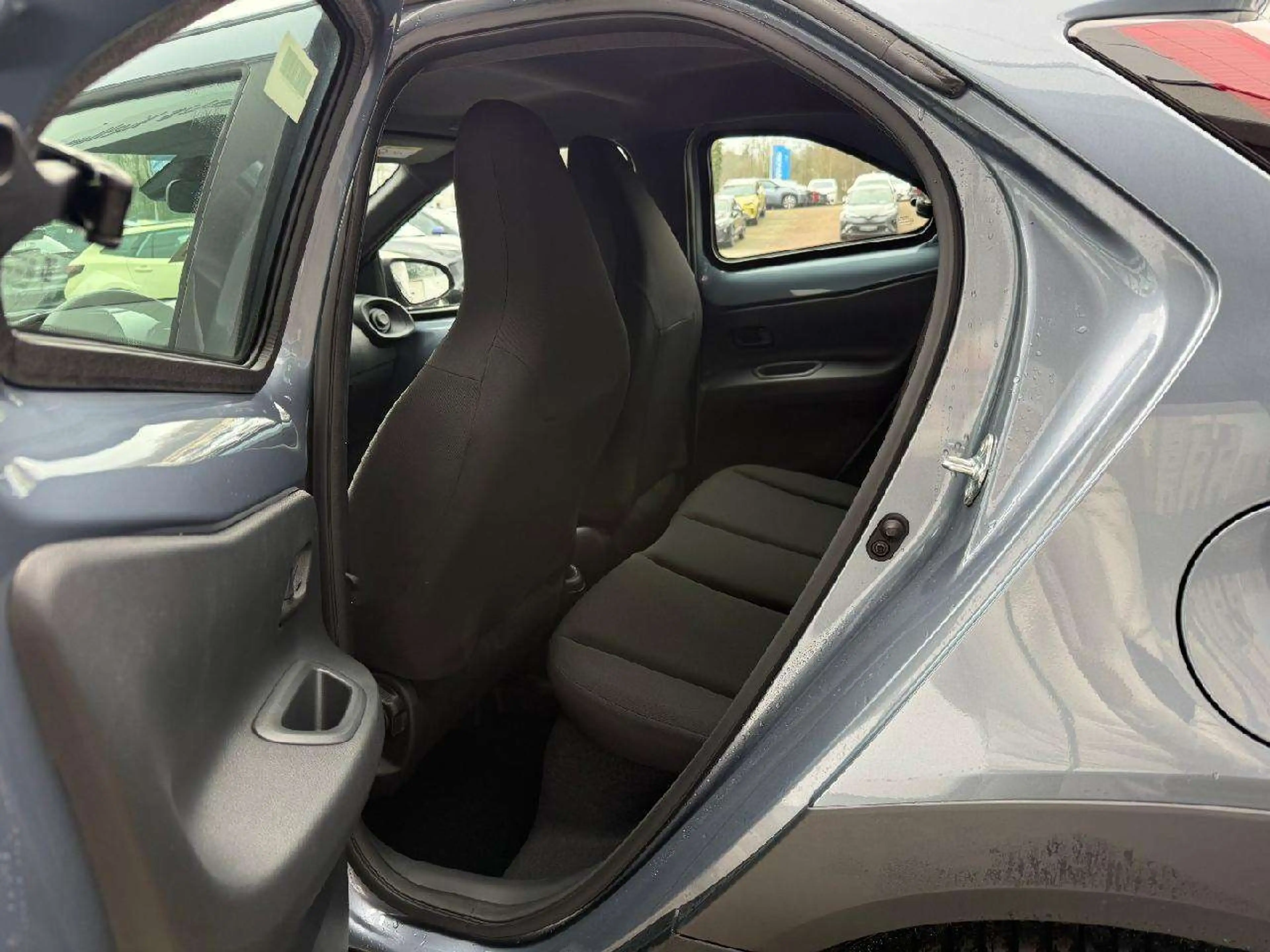 Toyota Aygo X 1.0 L BUSINESS EDITION 5 M/T ACC Kam. PDC — photo 8