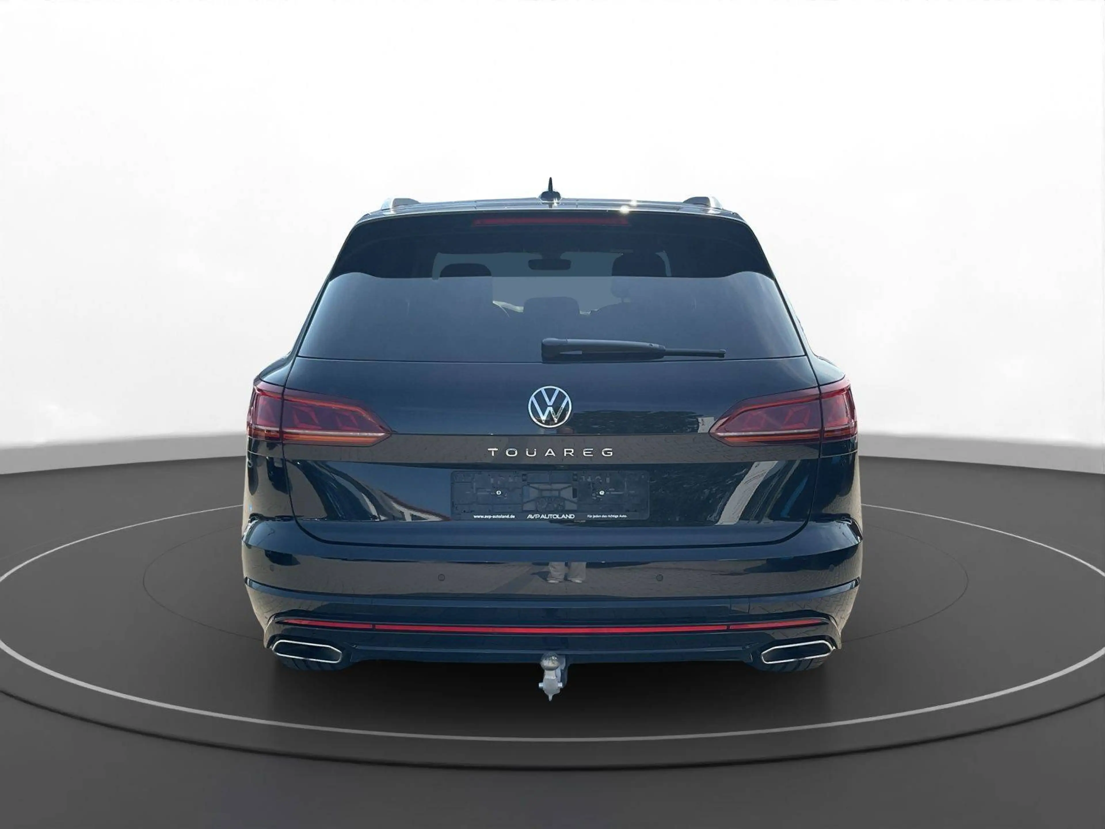Volkswagen Touareg R-Line 4Motion — photo 4