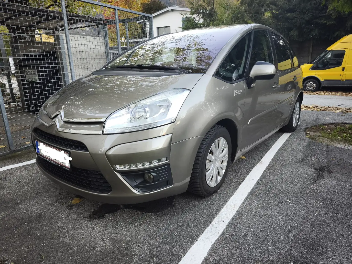 Citroen C4 Picasso 1.6 HDi FAP Tendance - 1