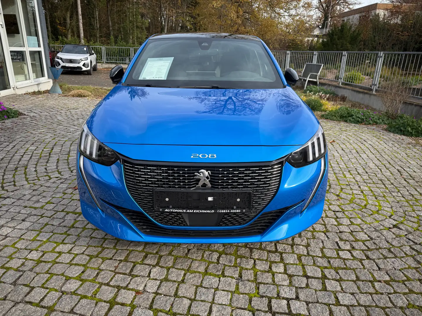 Peugeot 208 GT Blau - 2