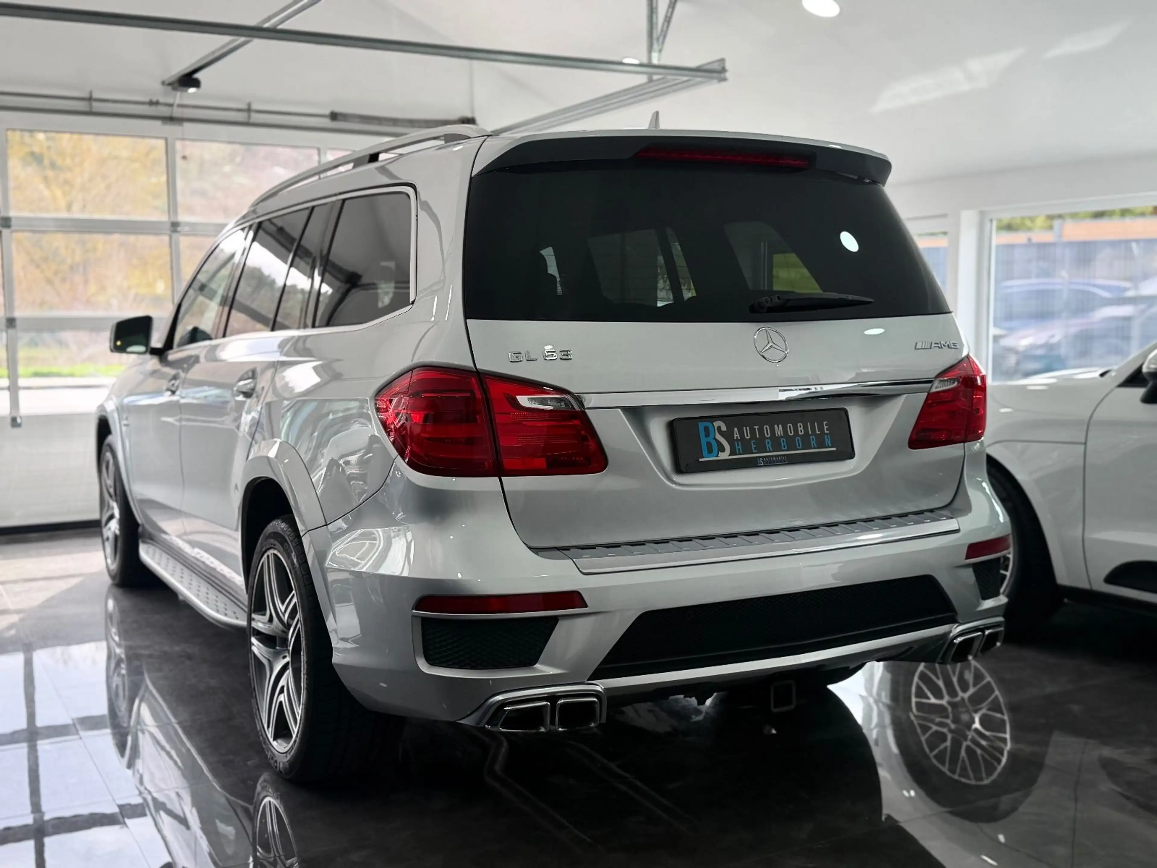 Mercedes-Benz GL 63 AMG GL63 AMG 4Matic/designo/360°/Pano/HK/Luft/Memory — photo 7