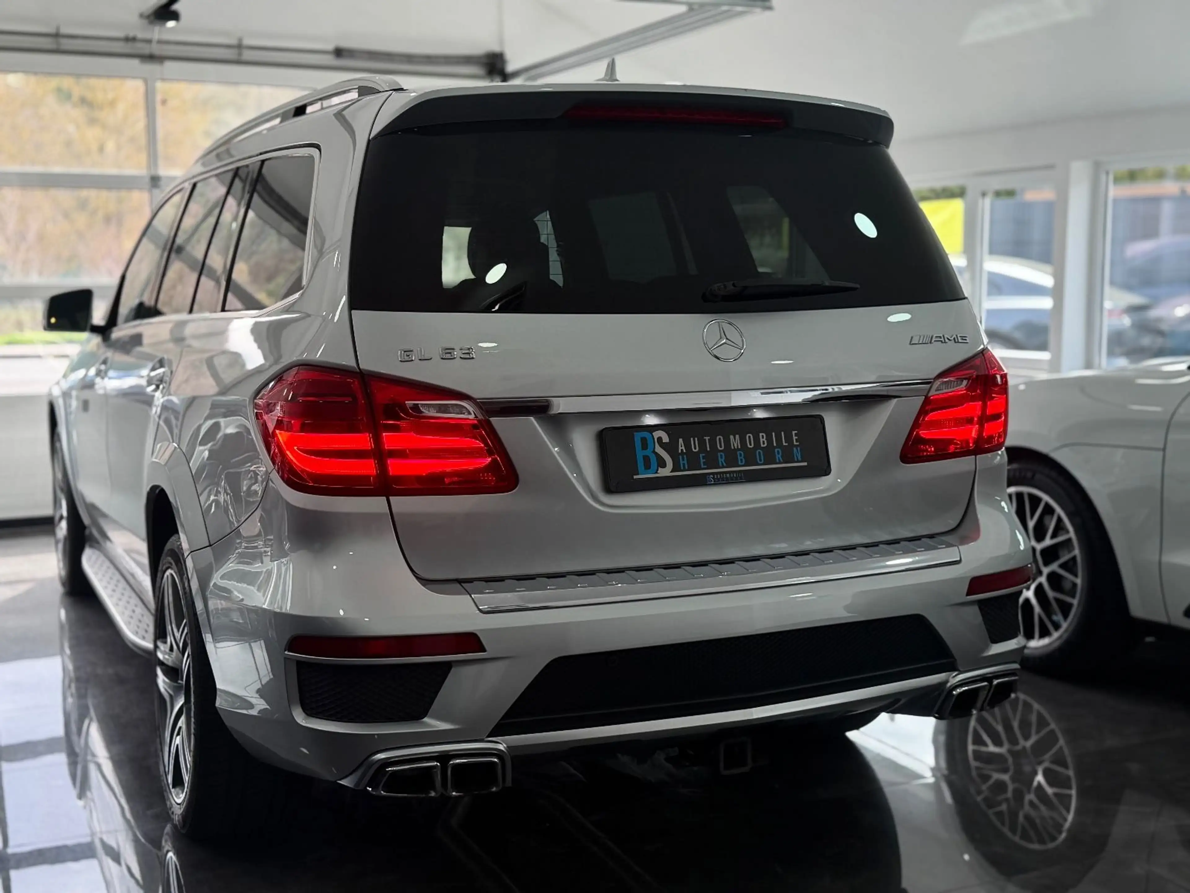 Mercedes-Benz GL 63 AMG GL63 AMG 4Matic/designo/360°/Pano/HK/Luft/Memory — photo 6