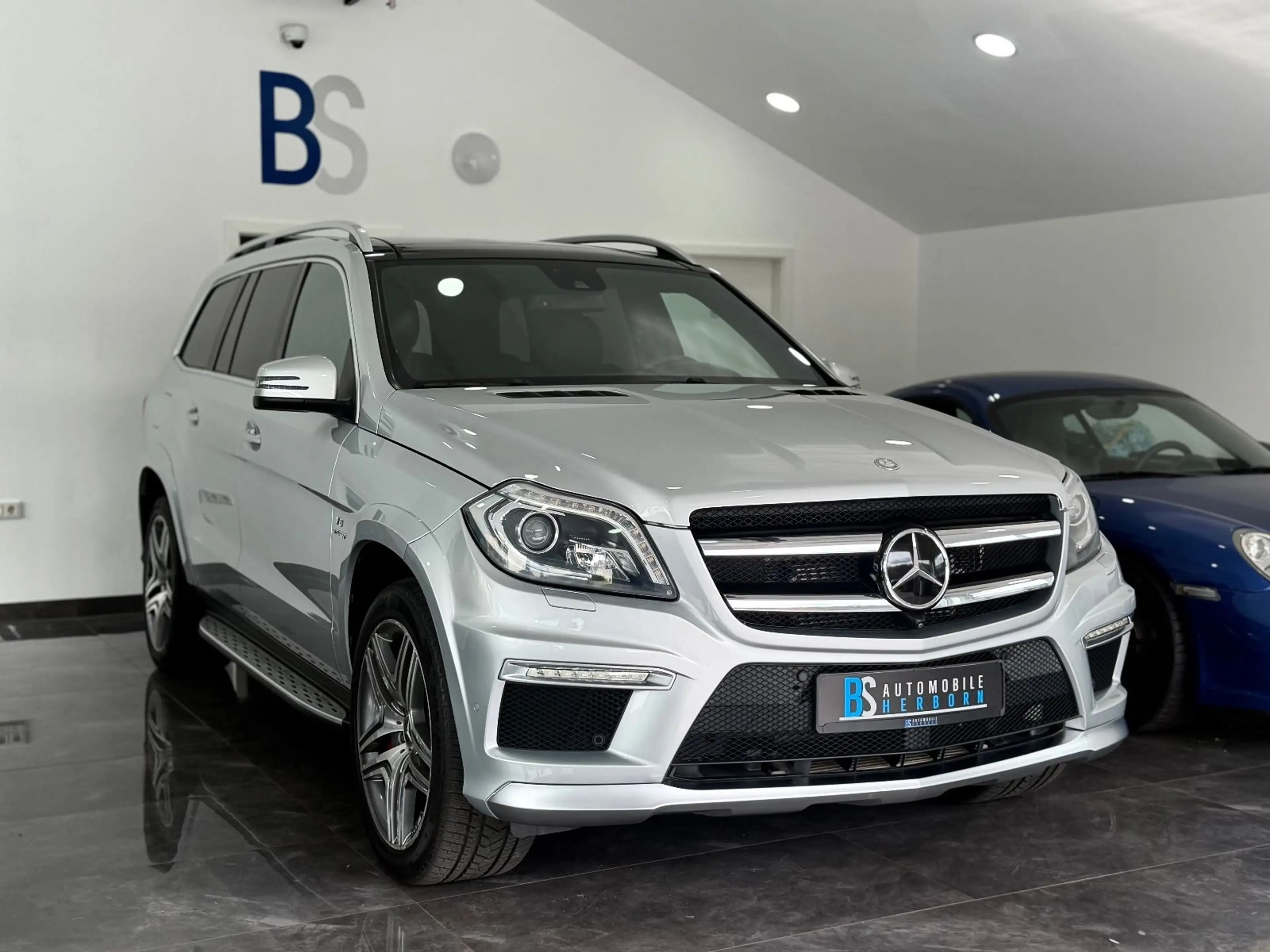 Mercedes-Benz GL 63 AMG GL63 AMG 4Matic/designo/360°/Pano/HK/Luft/Memory — photo 4