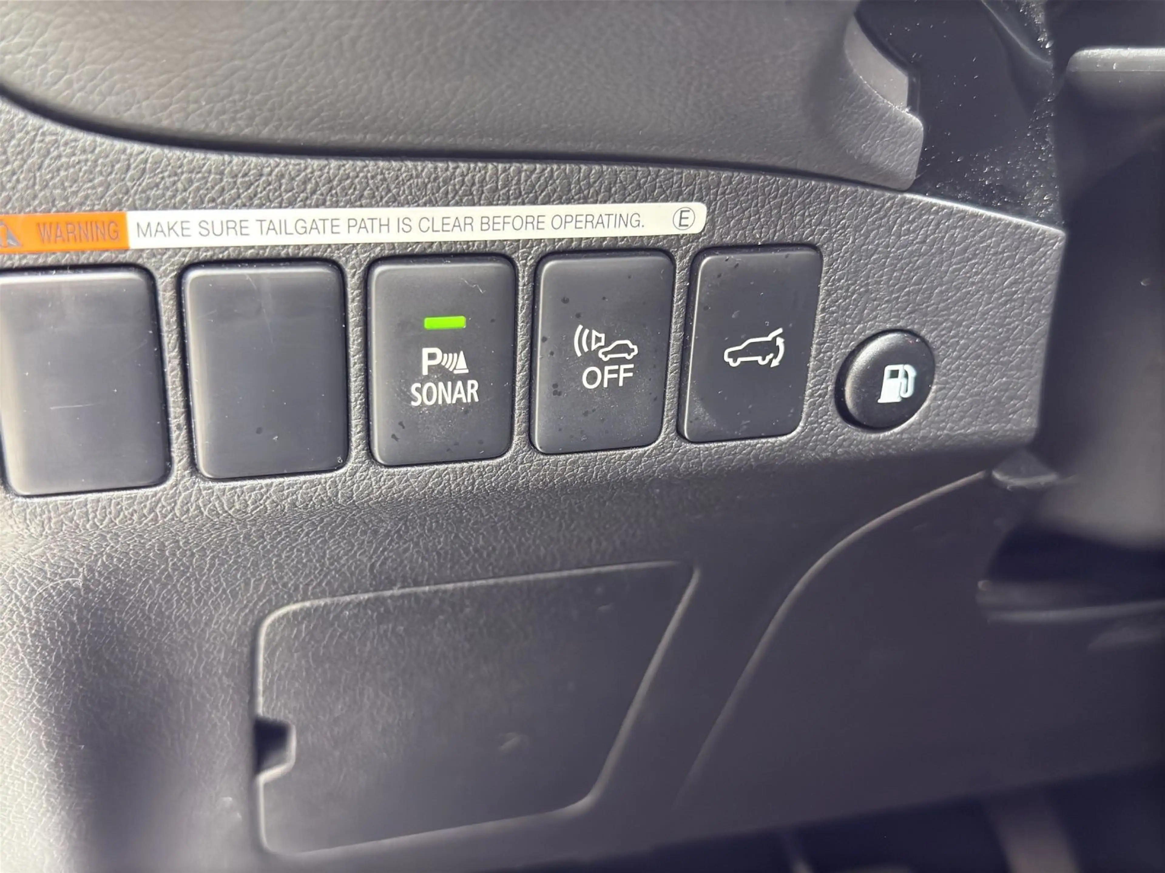 Mitsubishi Outlander 2.4 PHEV Plug-in Hybrid 4WD PLUS LEDER — photo 15