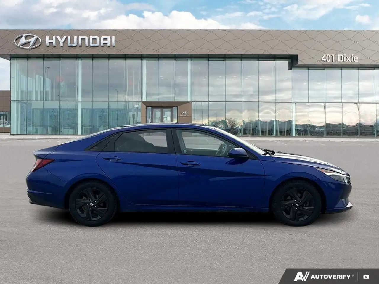Hyundai ELANTRA снимка Hyundai ELANTRA