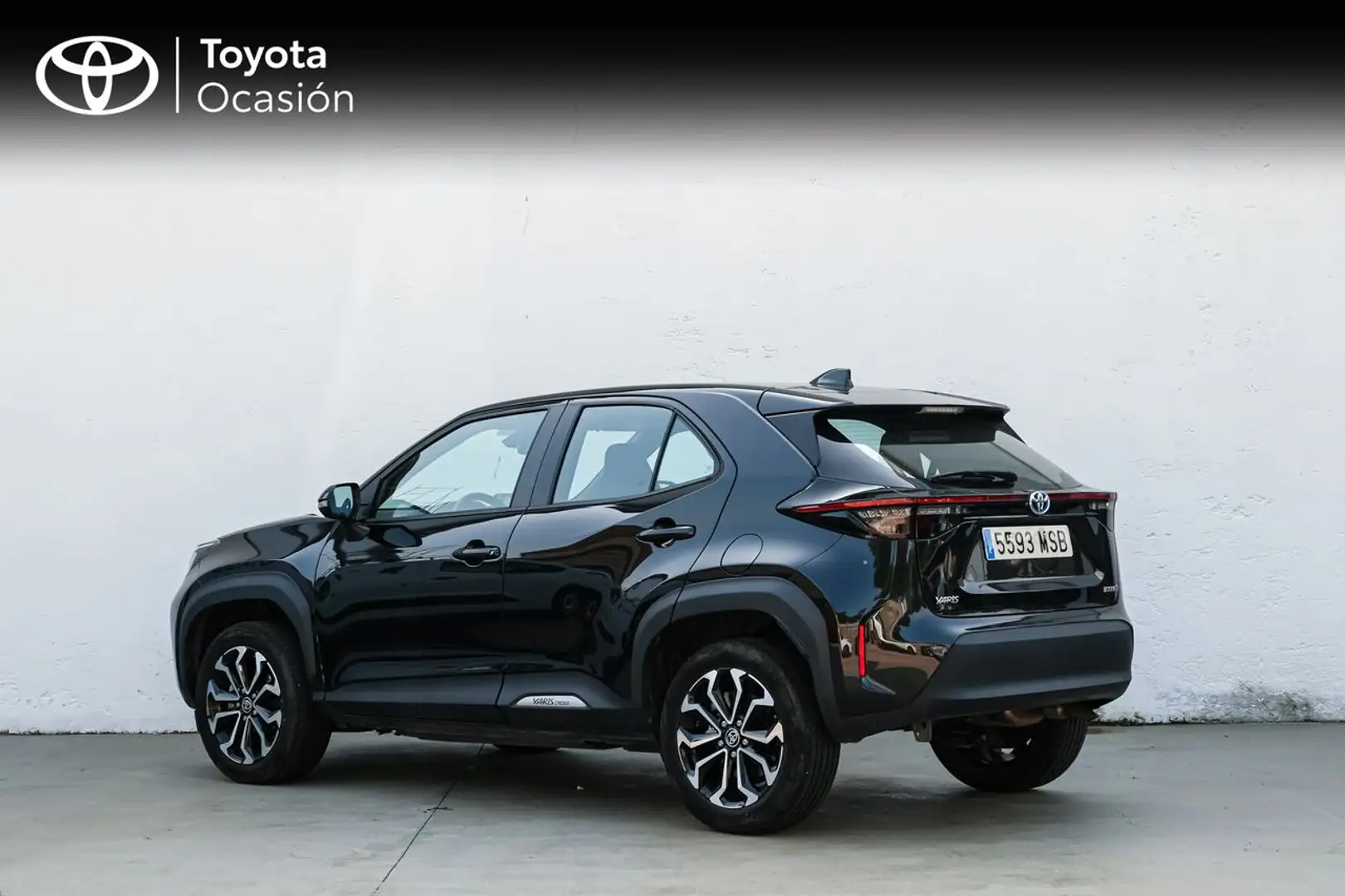Toyota Yaris Cross 120H Active Tech Negro - 2