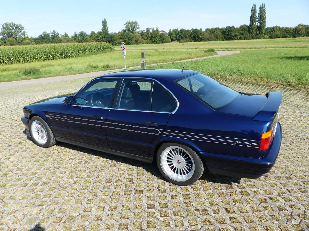 ALPINA B10 BiTurbo (E34) – 1 von nur 507 weltweit – Mauritiusblau Metallic – ALPINA/RECARO Wasserbüffelleder, foto 5