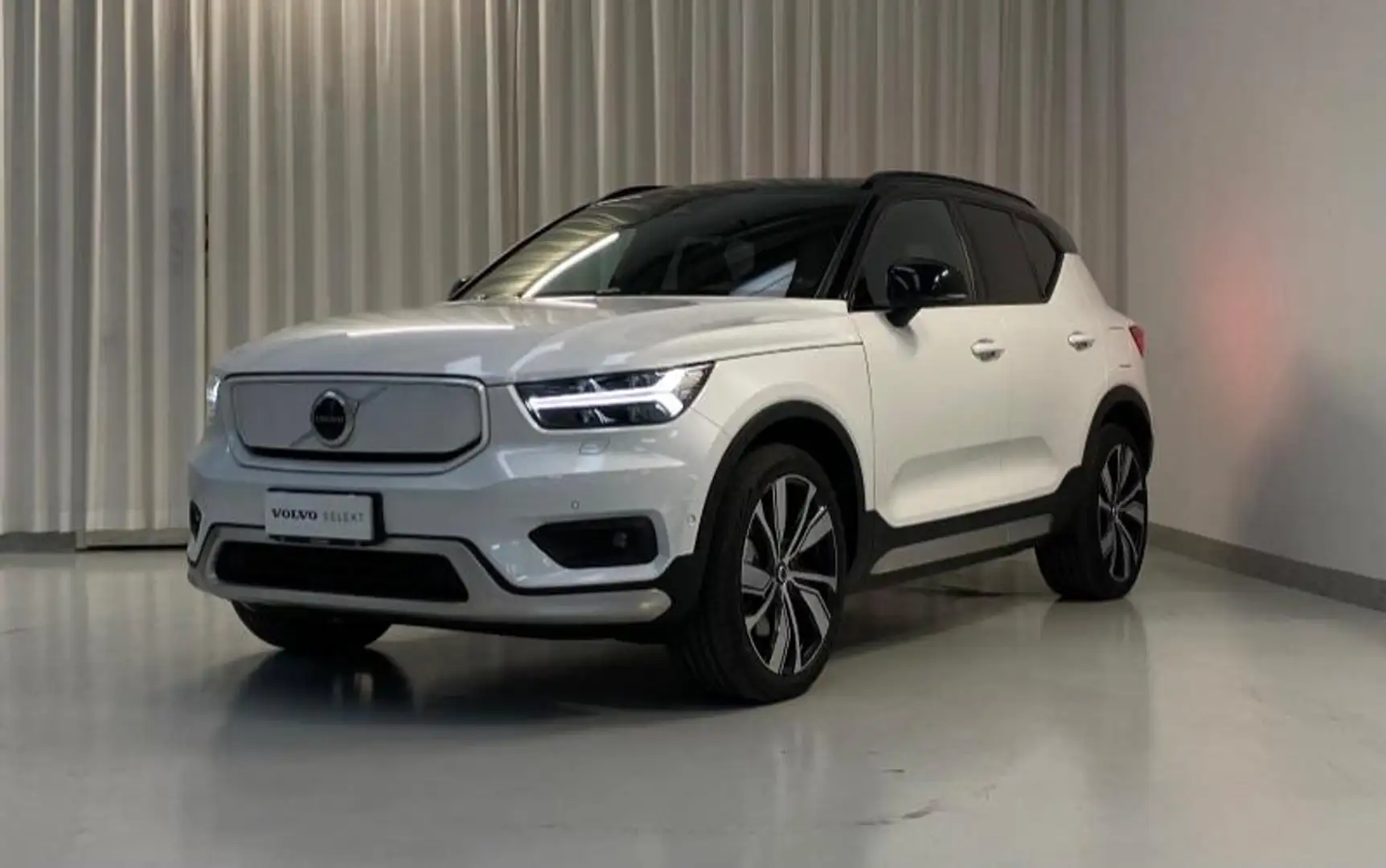 Volvo XC40 Recharge Single Motor Pro Wit - 1