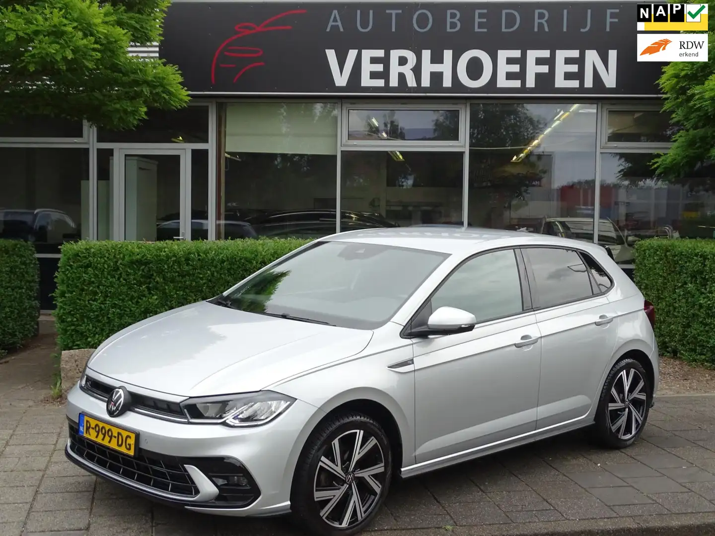 Volkswagen Polo 1.0 TSI R-LINE - VIRTUAL COCKPIT - LANE / DIST CON Grijs - 1