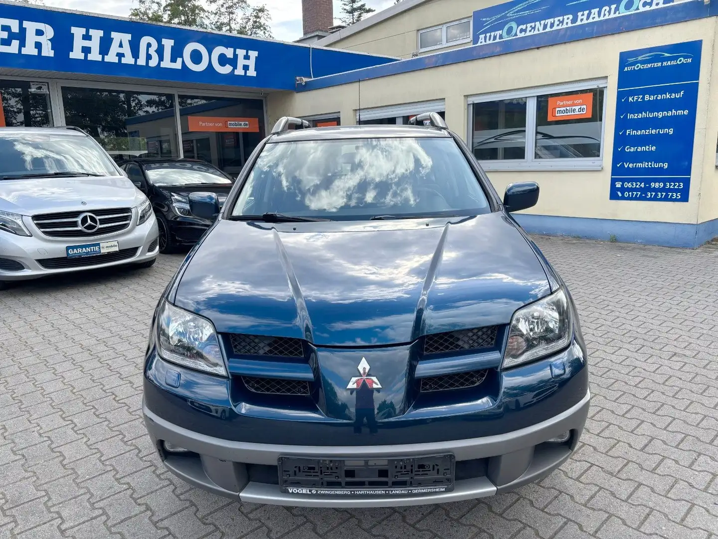 Mitsubishi Outlander 2.0 Comfort Azul - 2