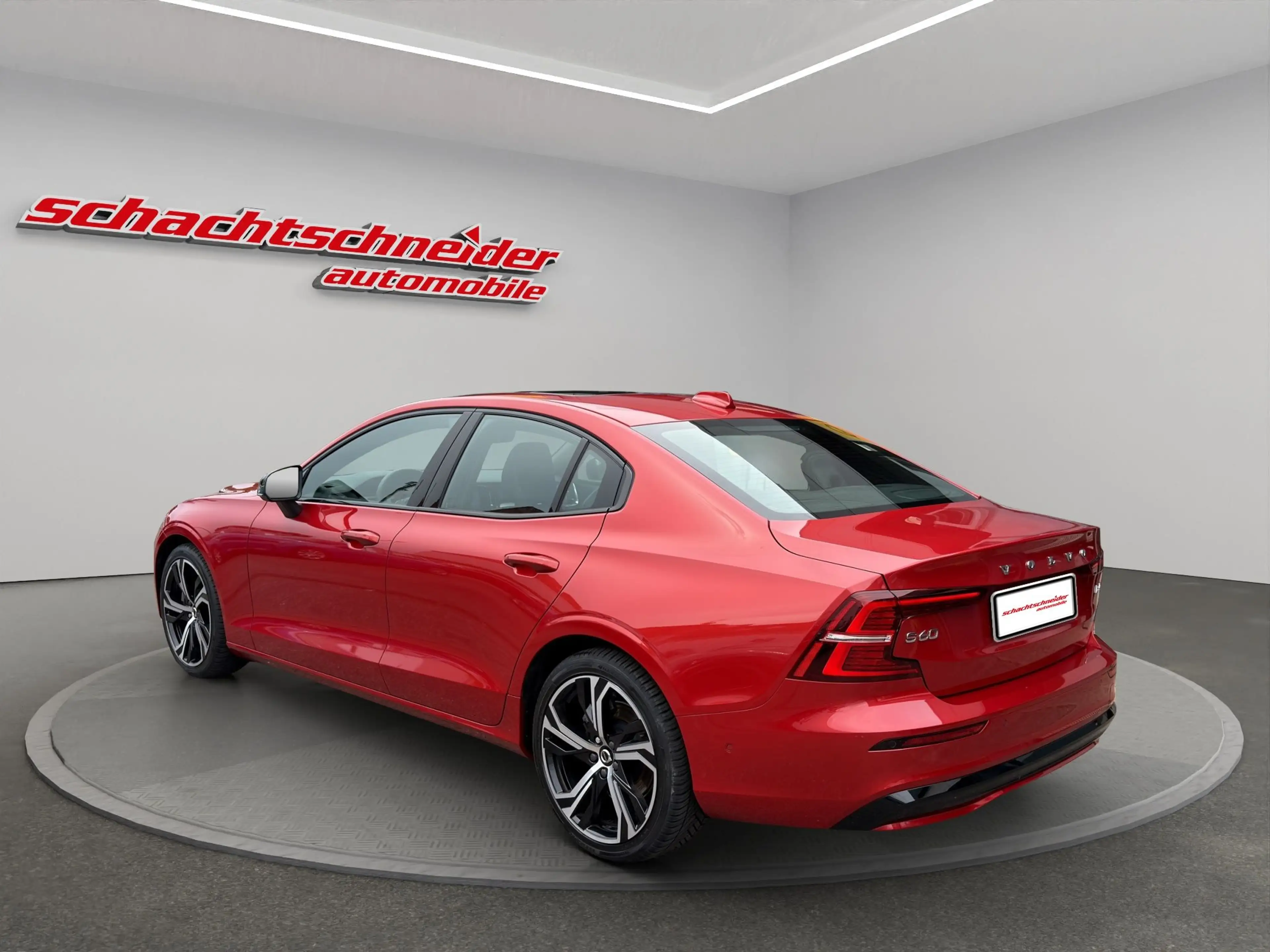Volvo S60 B4 Plus Dark+Allwetter+Schiebed+360° — photo 2