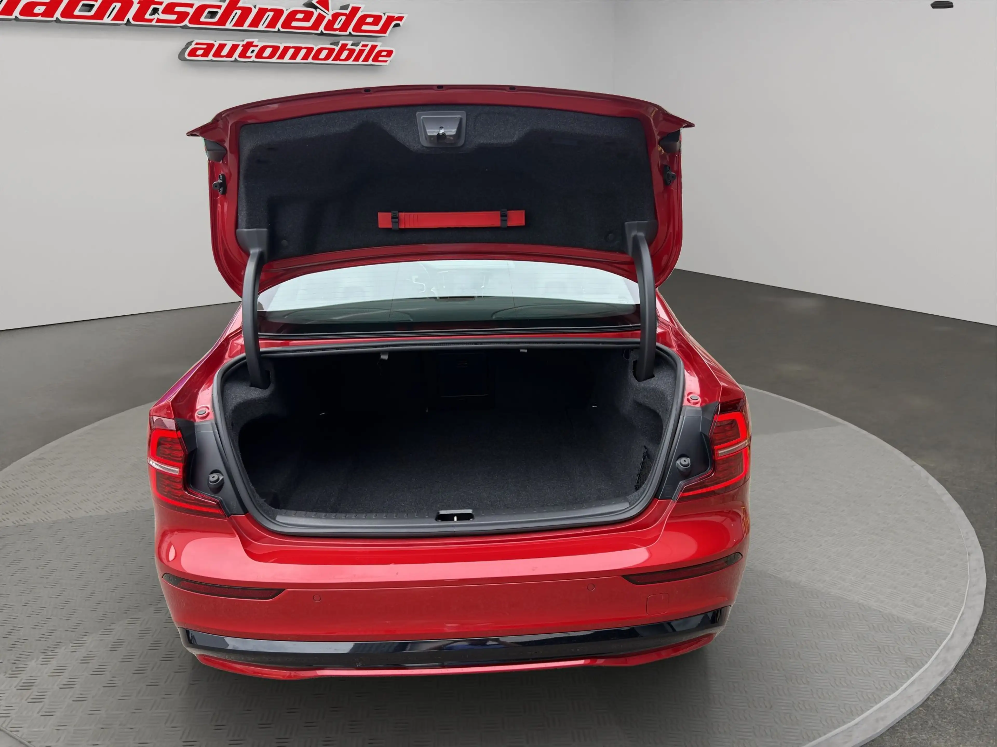 Volvo S60 B4 Plus Dark+Allwetter+Schiebed+360° — photo 12