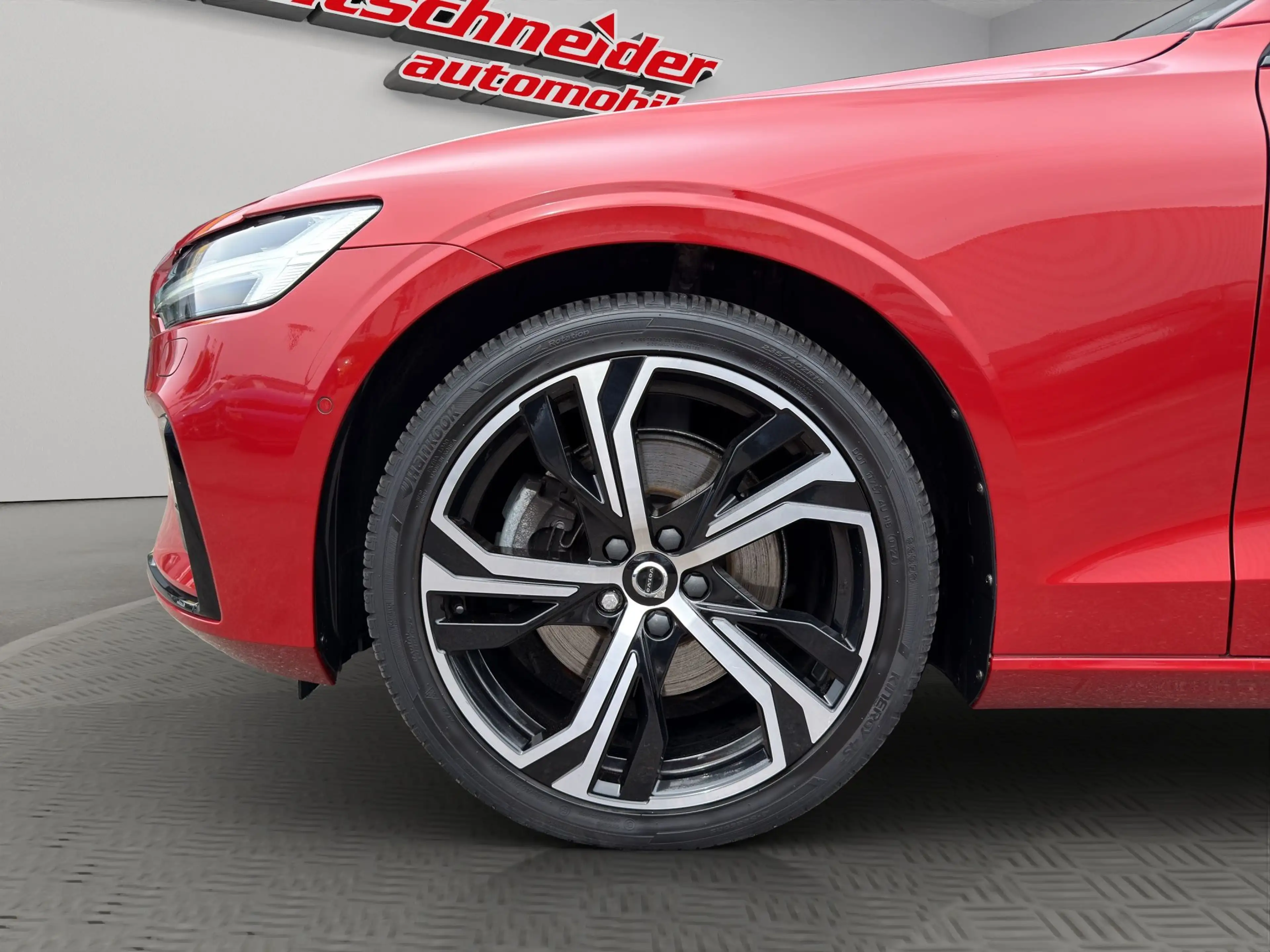Volvo S60 B4 Plus Dark+Allwetter+Schiebed+360° — photo 13