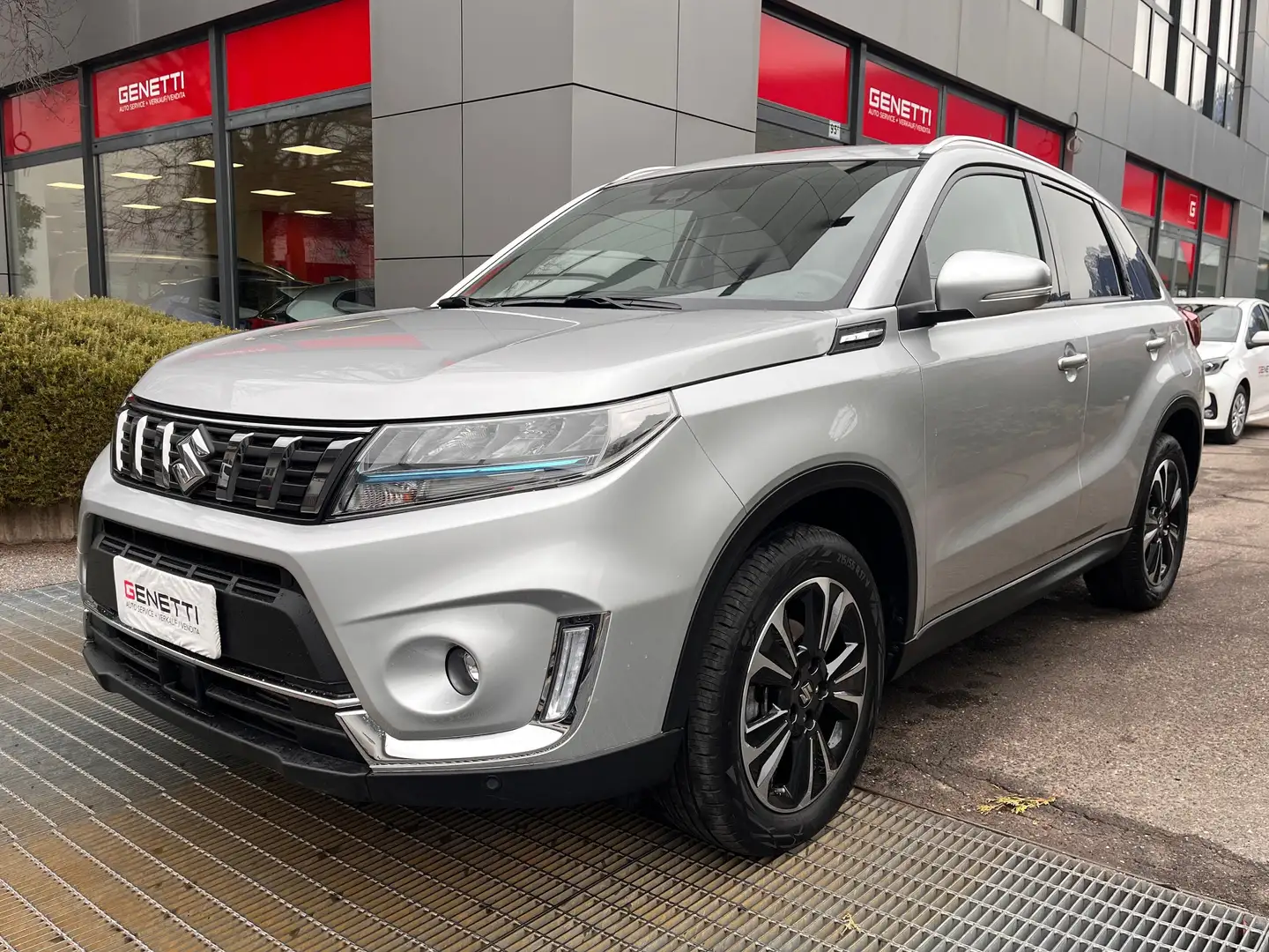 Suzuki Vitara 1.4 Hybrid Top 4WD ALLGRIP Argento - 1