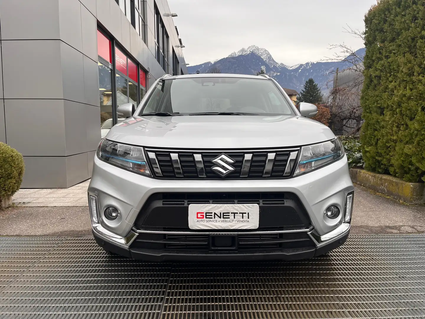 Suzuki Vitara 1.4 Hybrid Top 4WD ALLGRIP Argento - 2
