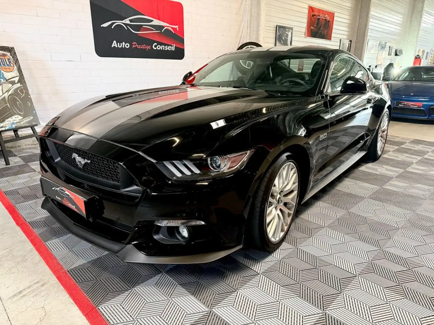 Ford Mustang FASTBACK V8 5.0 421 GT Noir - 1