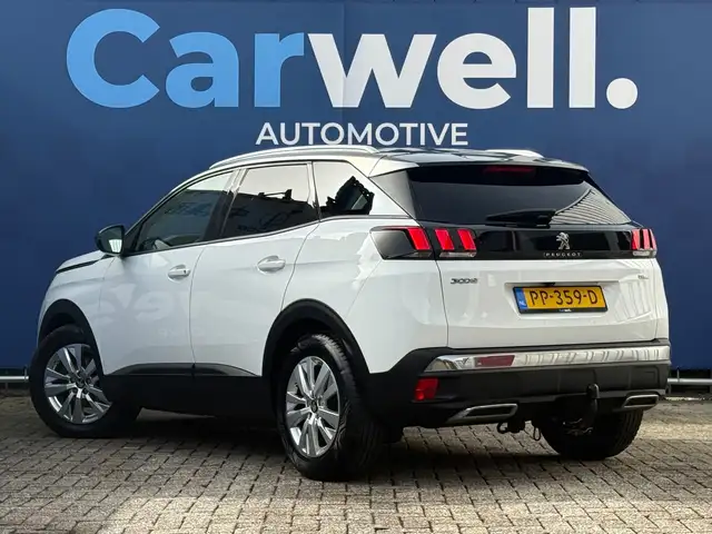 Peugeot 3008 view 5