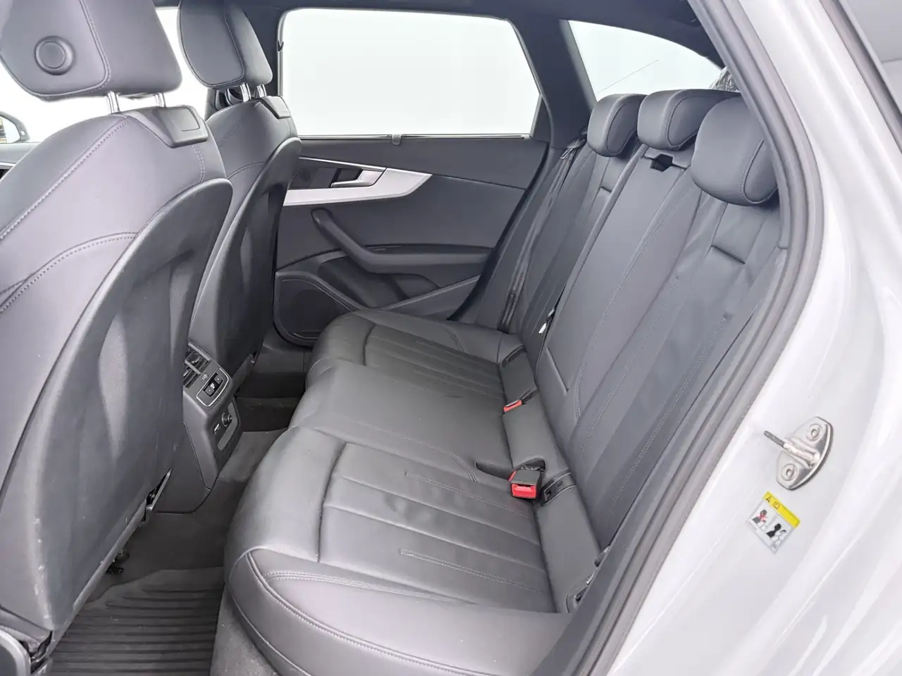 Audi A4 quattro 40 TDI Aut MATRIX STANDHZG AHK, миниатюра 24