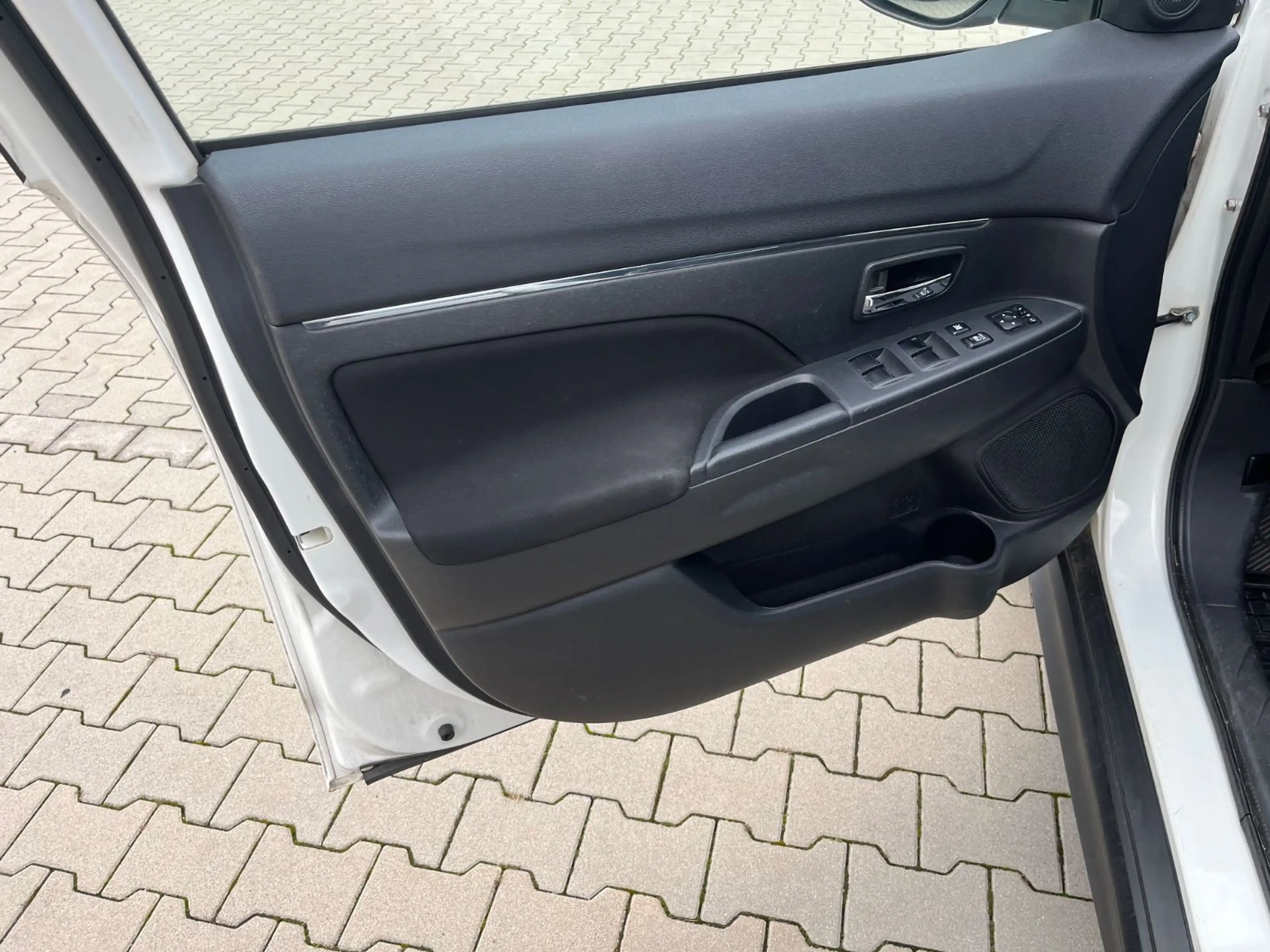 Mitsubishi ASX SUV-Star+ 4WD AHK SHZ,RFK EURO6 — photo 9