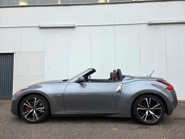 Nissan 370Z Cabrio Schalter!