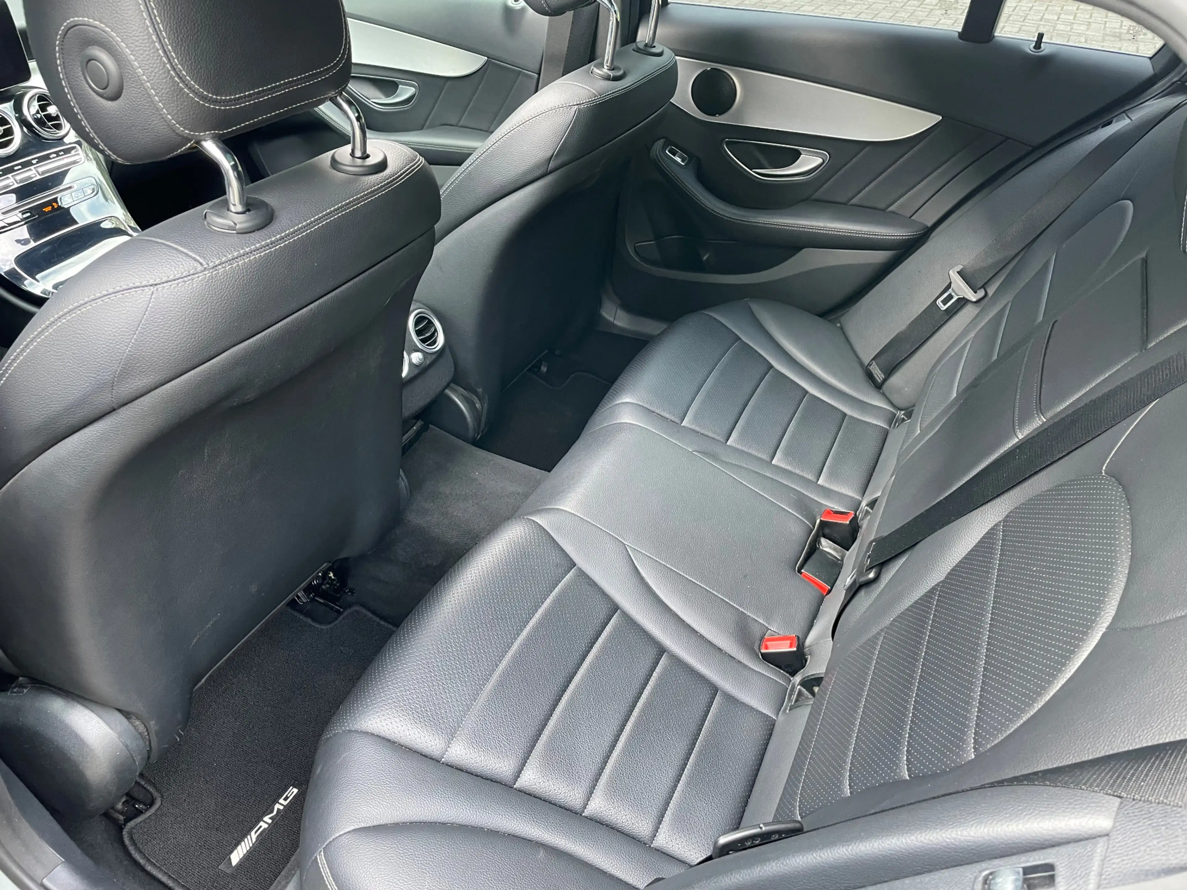 Mercedes-Benz C 180 Estate AMG Sport - Trekhaak - Panoramdak - Camera — photo 15