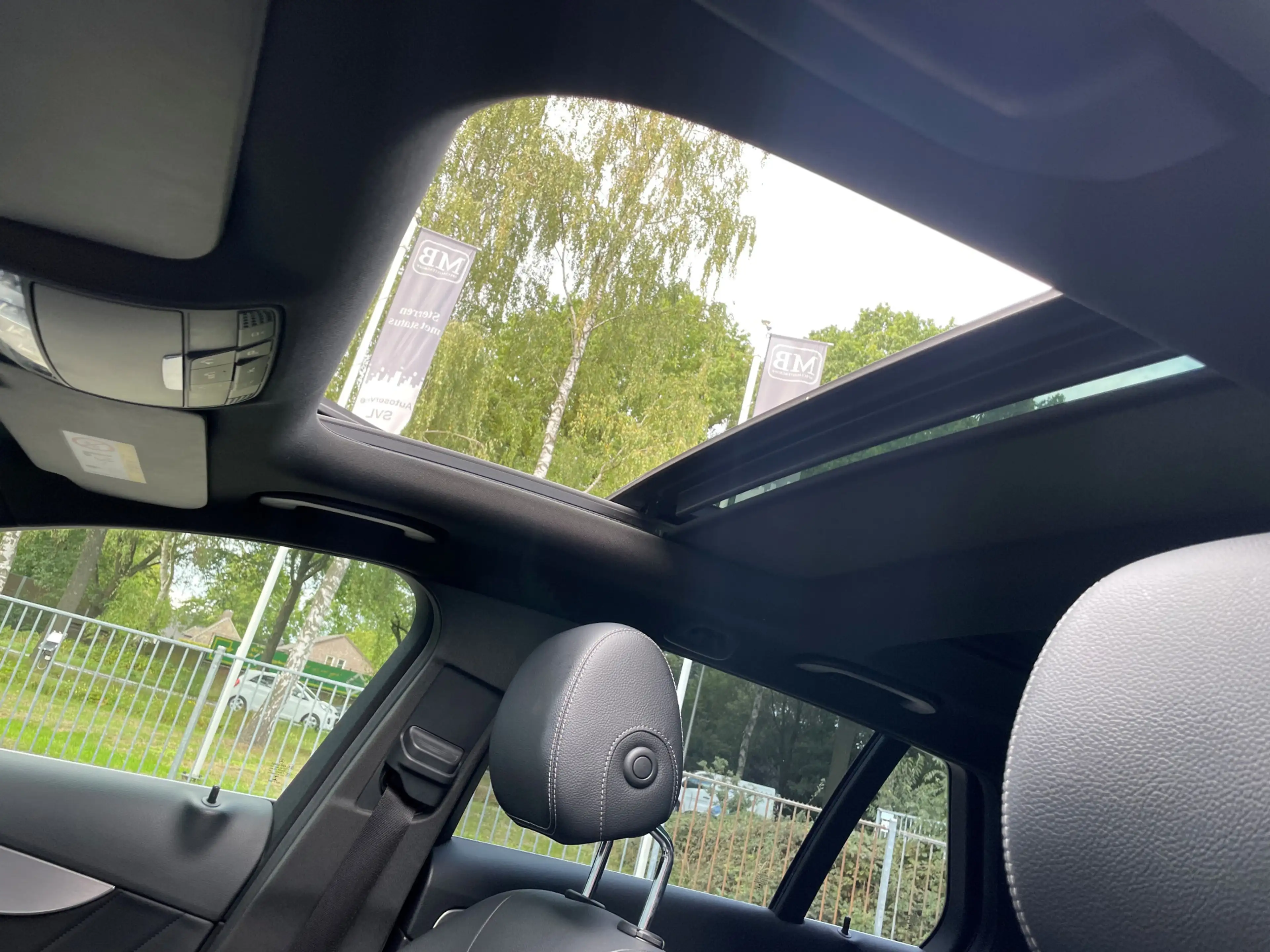 Mercedes-Benz C 180 Estate AMG Sport - Trekhaak - Panoramdak - Camera — photo 12