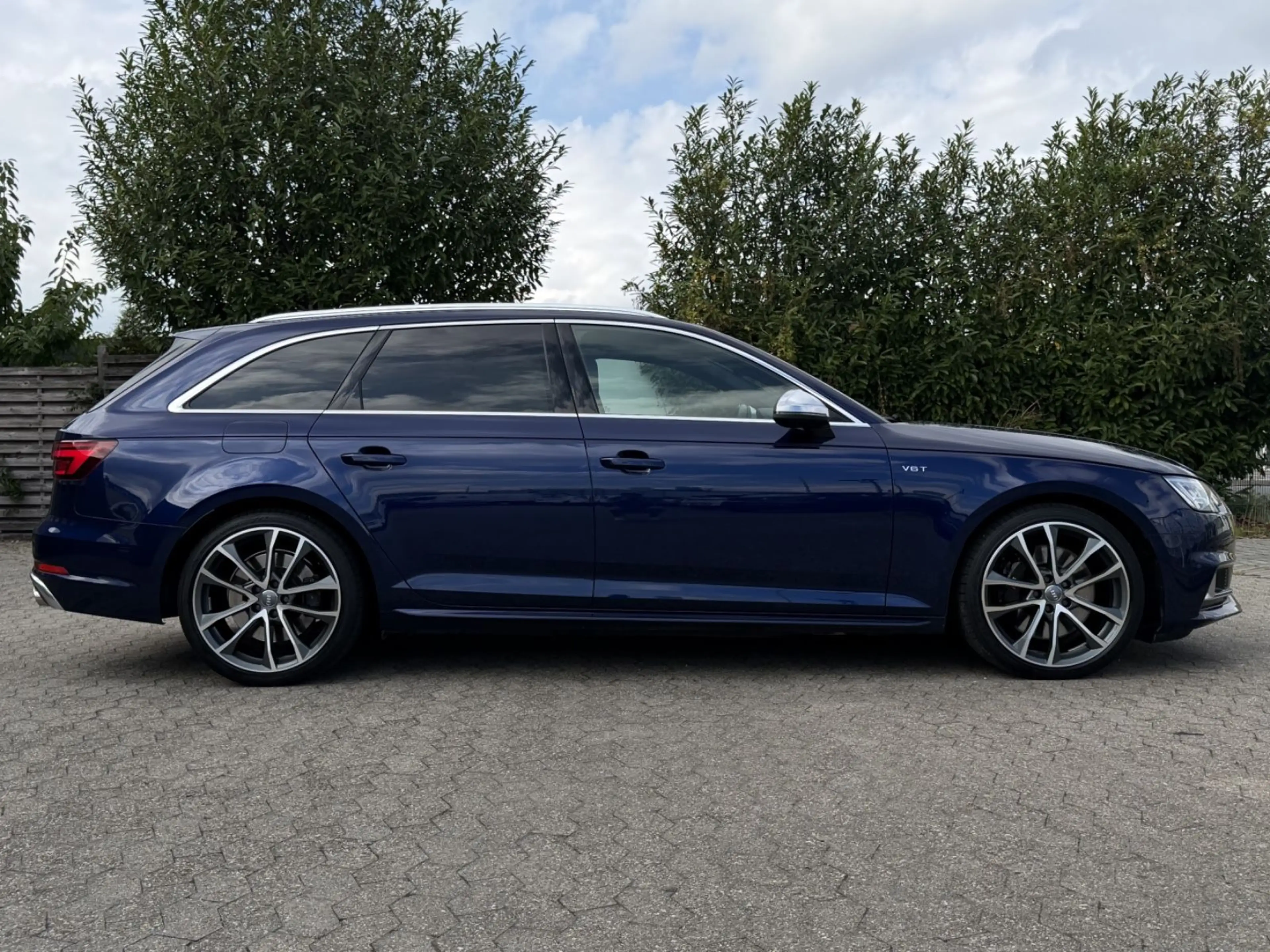 Audi S4 Avant 3.0 TFSI quattro B&O AHK LED Alcantara — photo 8