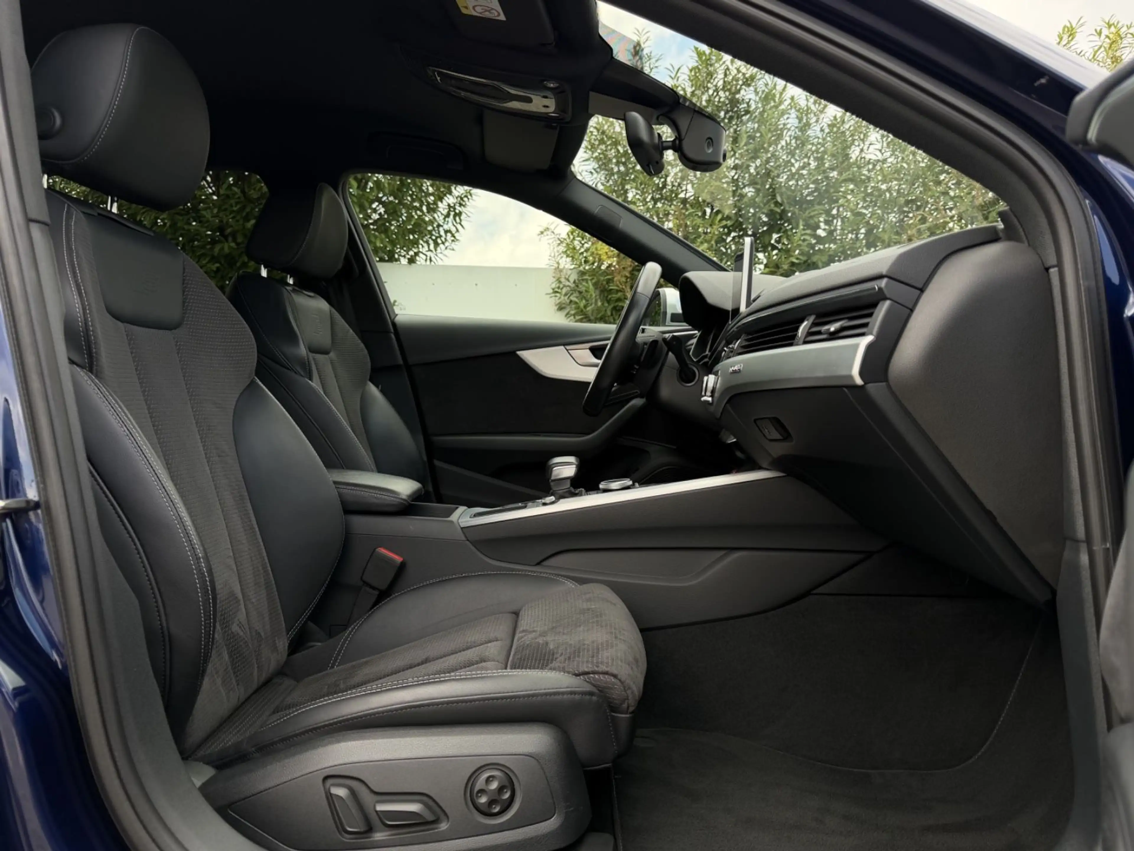 Audi S4 Avant 3.0 TFSI quattro B&O AHK LED Alcantara — photo 12