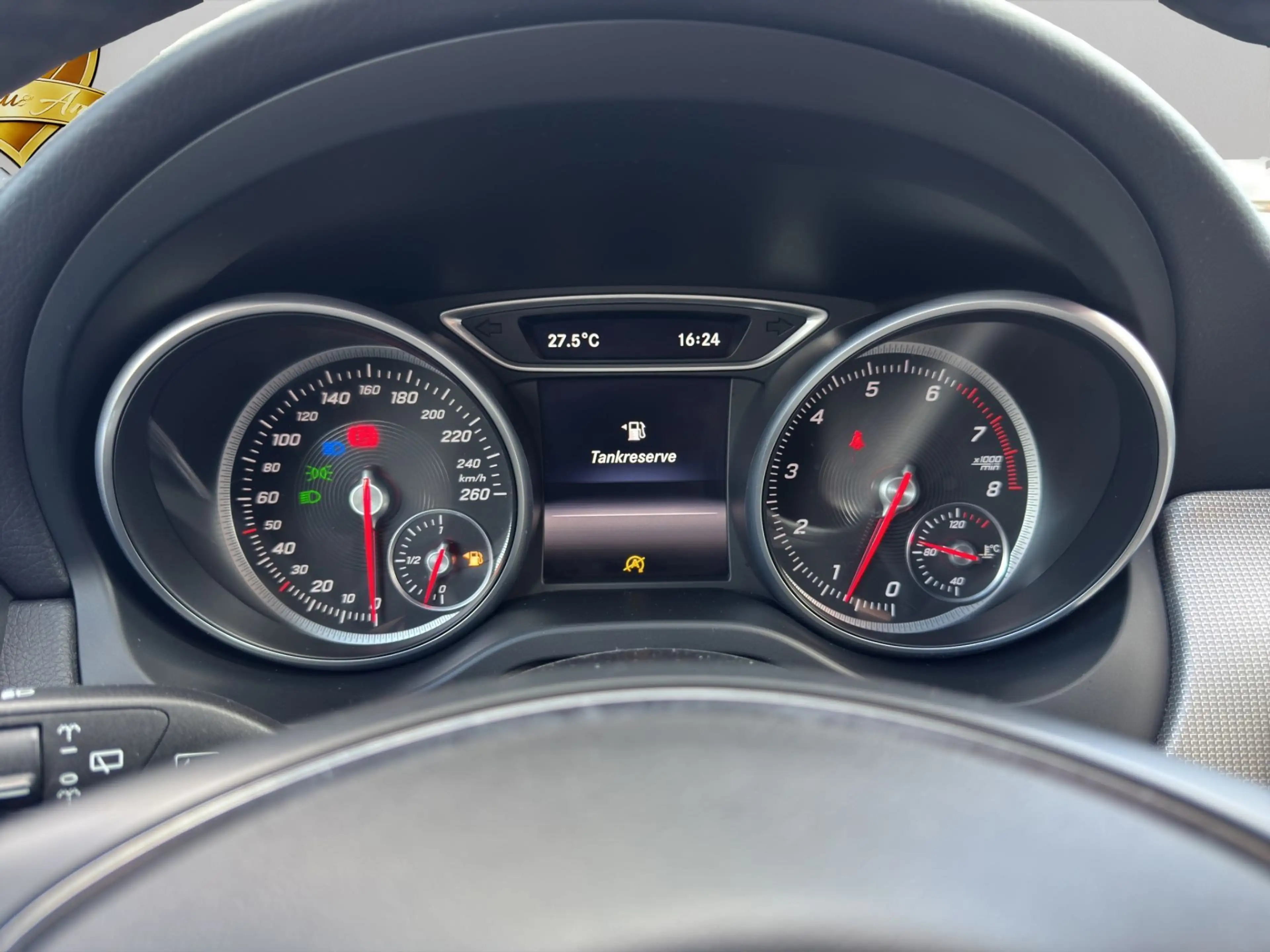 Mercedes-Benz CLA 180 Shooting Brake Score — photo 14