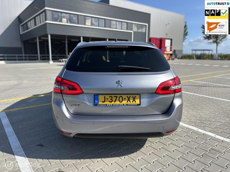 Peugeot 308 SW 1.2 PureTech Allure Pack|CARPLAY|PANO|NAP — photo 4