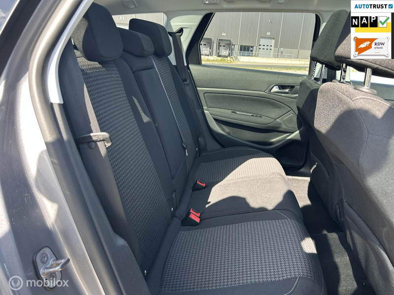 Peugeot 308 SW 1.2 PureTech Allure Pack|CARPLAY|PANO|NAP — photo 9