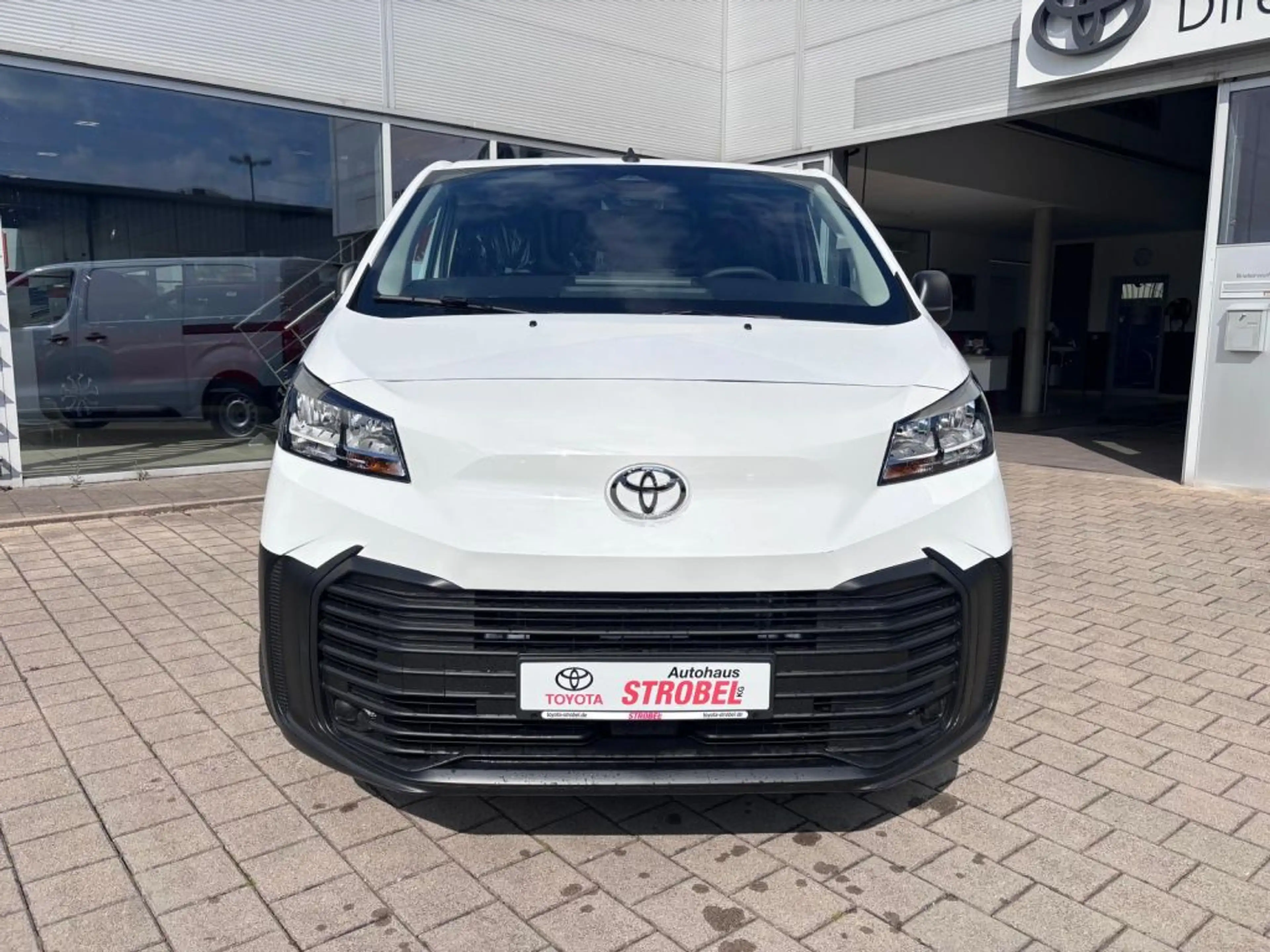 Toyota Proace Electric (75 kWh) L1 Work (V) — photo 2