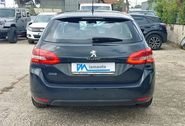 Peugeot 308 view 13