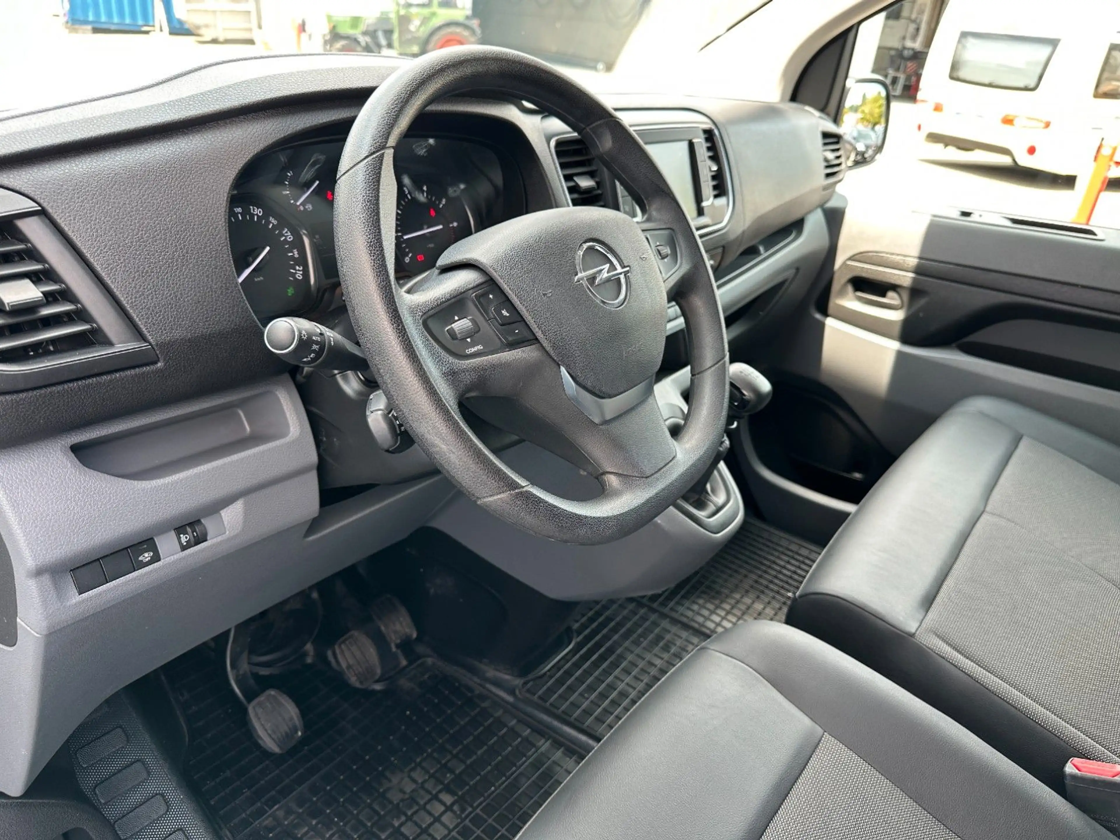 Opel Vivaro Kasten Edition L *1x SORTIMO*KLIM*3-SITZ* — photo 15