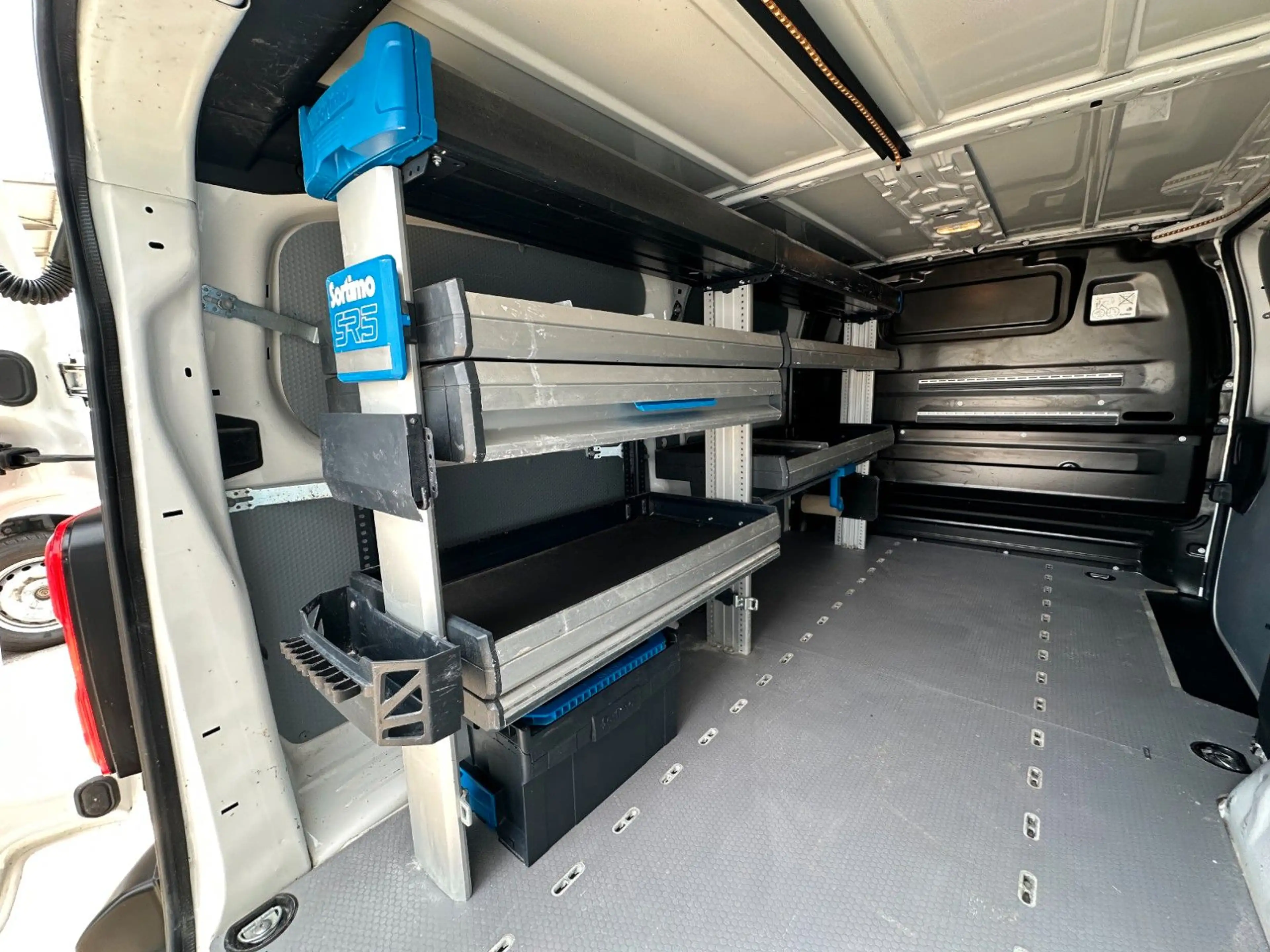 Opel Vivaro Kasten Edition L *1x SORTIMO*KLIM*3-SITZ* — photo 12