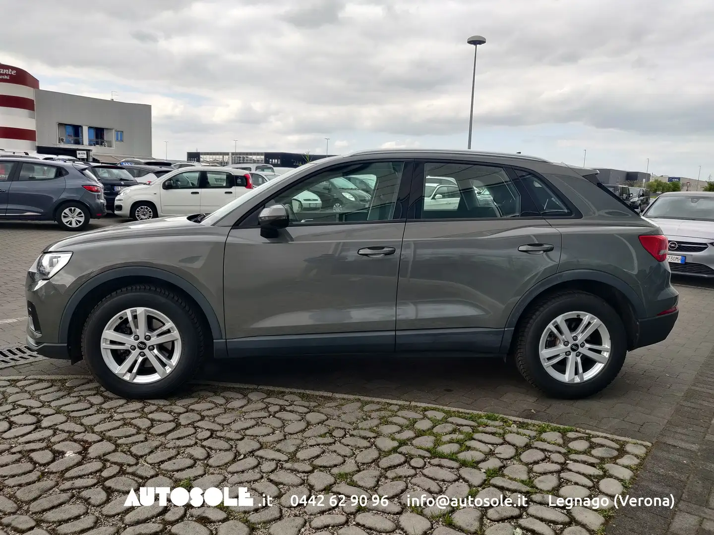 Audi Q3 35 2.0 TDI S-Tronic Grigio - 2