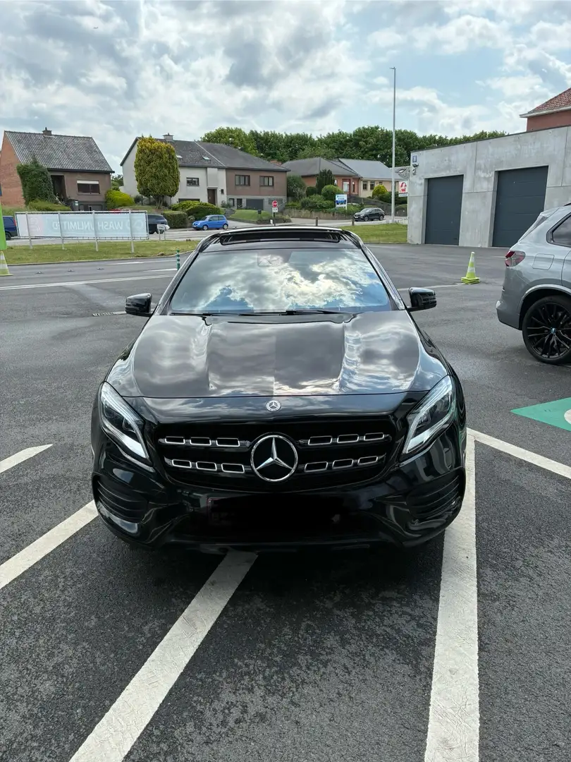 Mercedes-Benz GLA 180 AMG Night Edition Plus Noir - 1