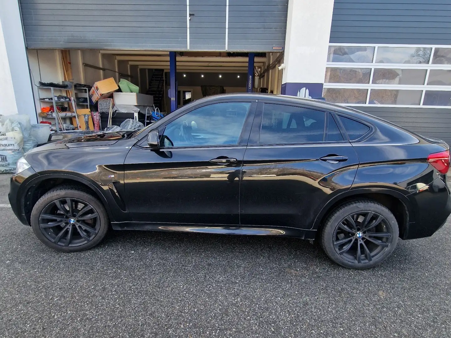 BMW X6 xDrive40d Sport Activity Coupé Aut. Schwarz - 2