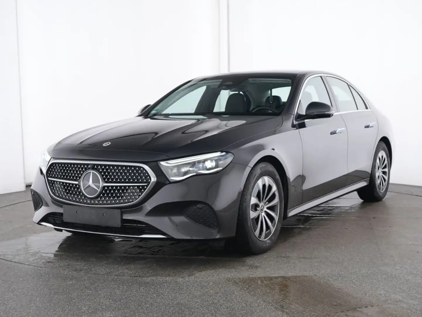 Mercedes-Benz E 220 d Avantgarde Panorama, 360 Camera, Distronic, Pdc, Grau - 1