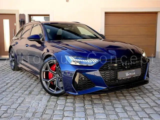 Audi RS6 Avant view 2