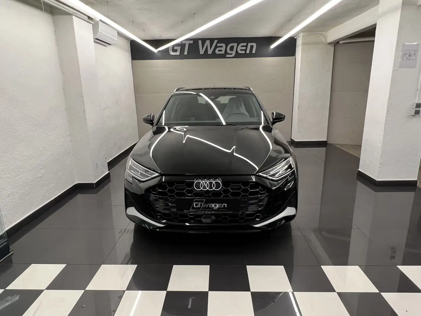 Audi A3 Sportback 30 TFSI Advanced S tronic Czarny - 1