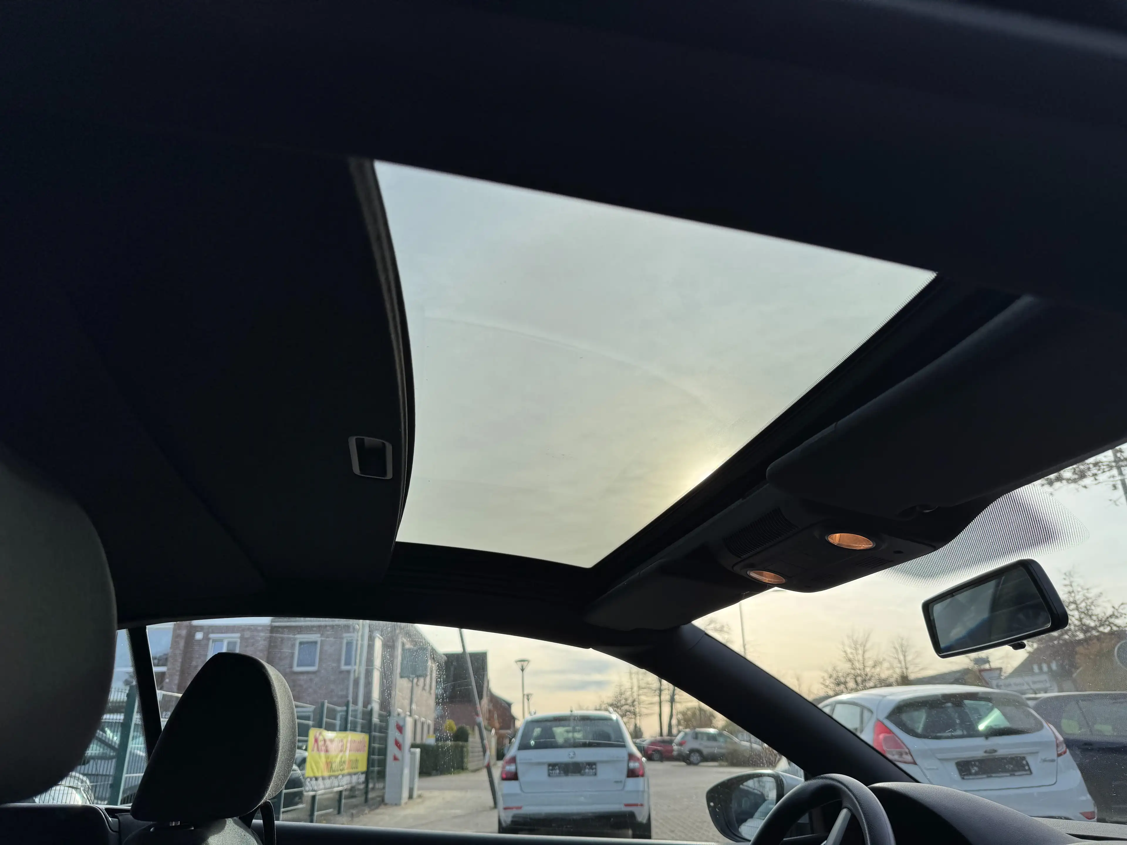 Volkswagen Eos Basis-Cabiro+NAV-Shzg — photo 8