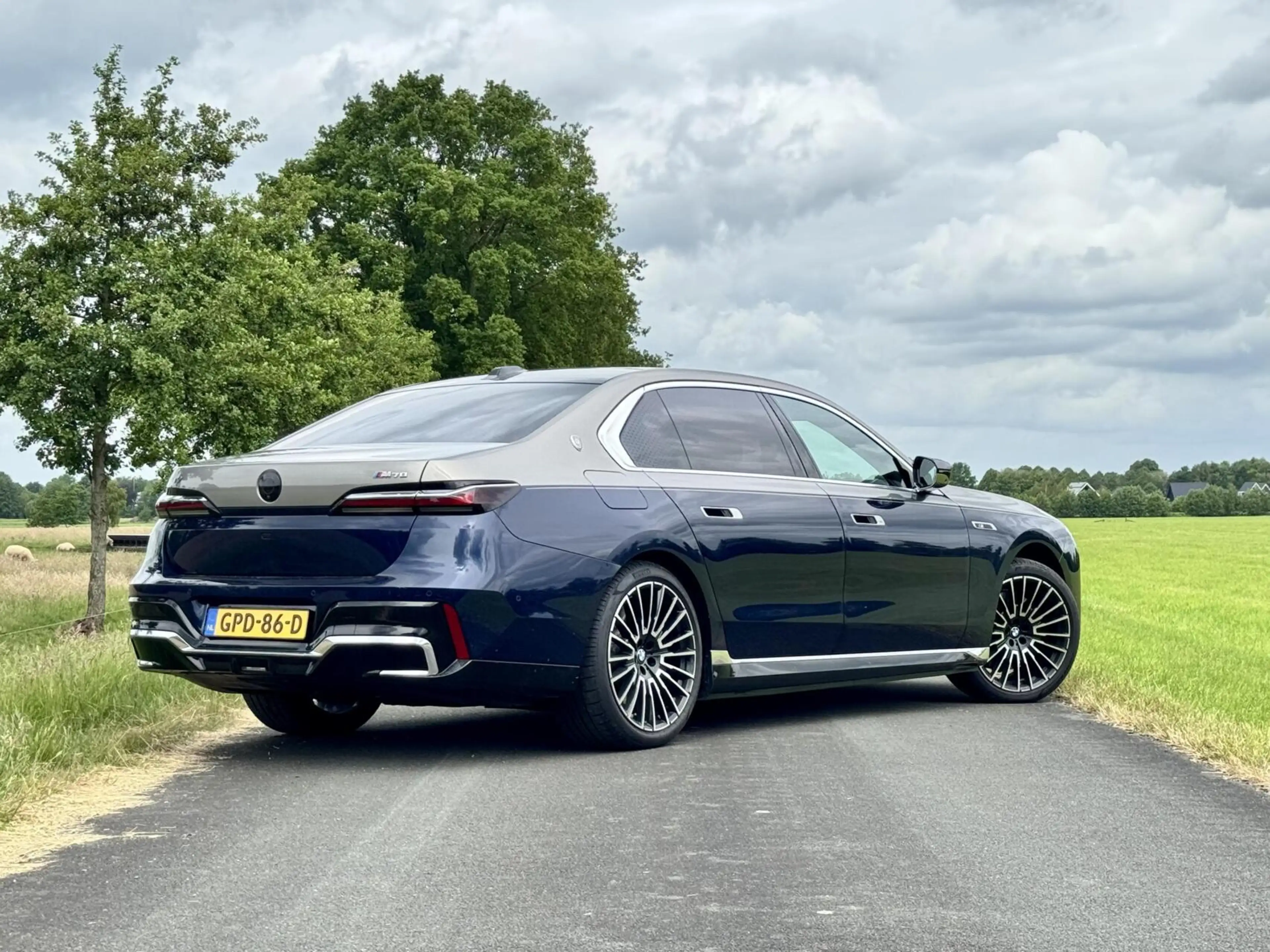 BMW i7 M70 xDrive 106 kWh|Executive Lounge|Bowers & Wilki — photo 2
