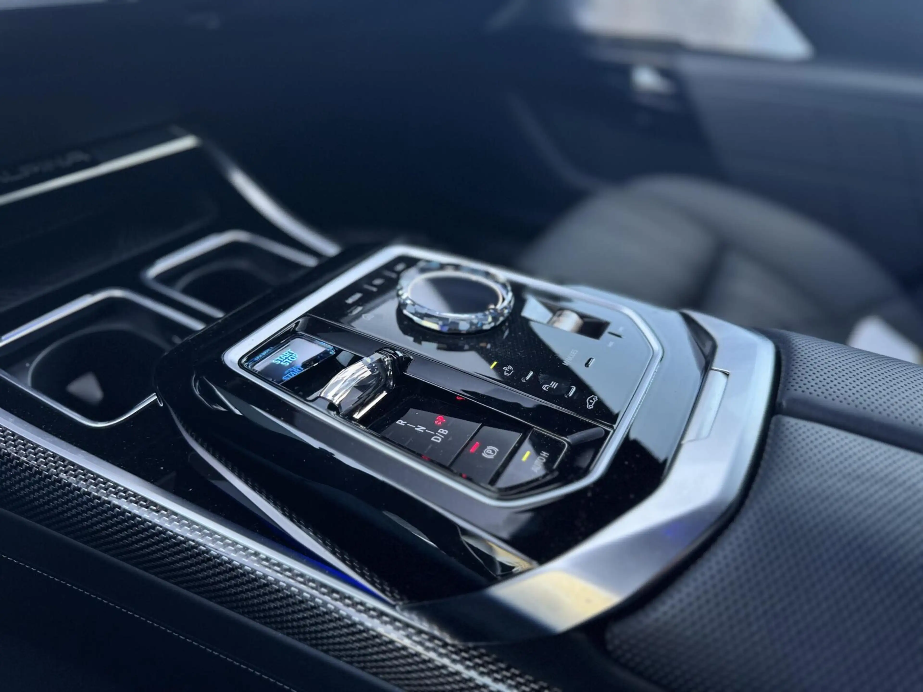 BMW i7 M70 xDrive 106 kWh|Executive Lounge|Bowers & Wilki — photo 14