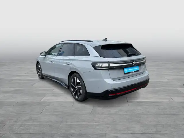 Volkswagen Id.7 view 5