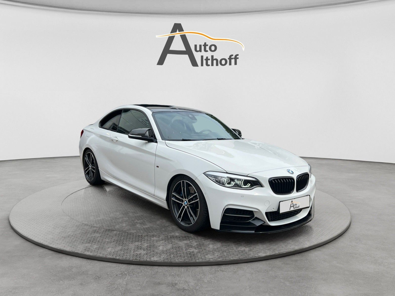 BMW 240 Coupe *FAHRWERK* LED PDC SHZ NAV