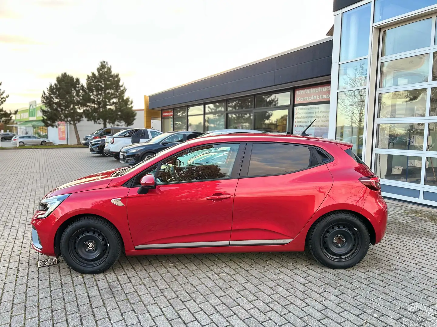 Renault Clio R.S. Line Edition TCe 100 Rosso - 1