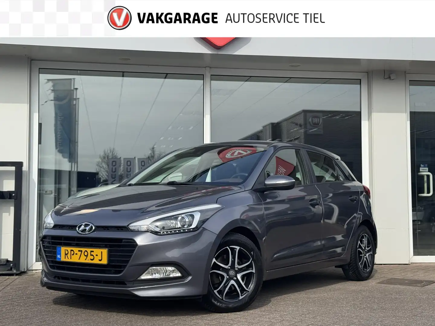 Hyundai i20 1.0 T-GDI Comfort Special Navigatie, Achteruitrijc Gris - 1