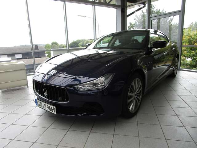 Imagine Maserati Ghibli 3.0 V6 Luxury Pack/ Klappe/Vollleder